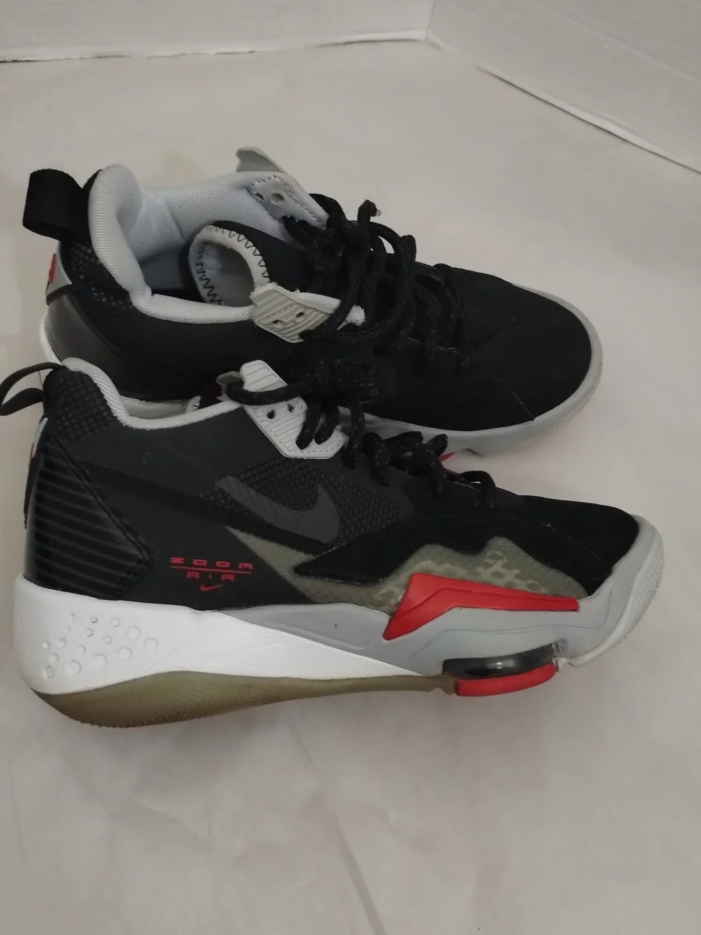 Youth Nike Air Jordan Zoom 92 Black & Red Basketball Sneakers - Picture 7 of 14